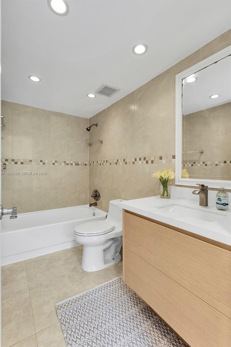 16518 NE 26th Ave # 202, North Miami Beach, FL 33160 photo 13