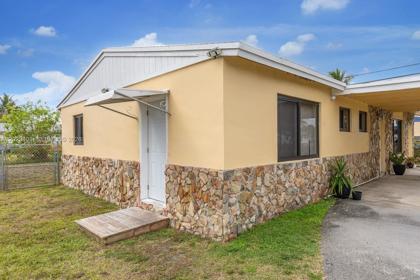 6200 SW 18th St, North Lauderdale, FL 33068 photo 7