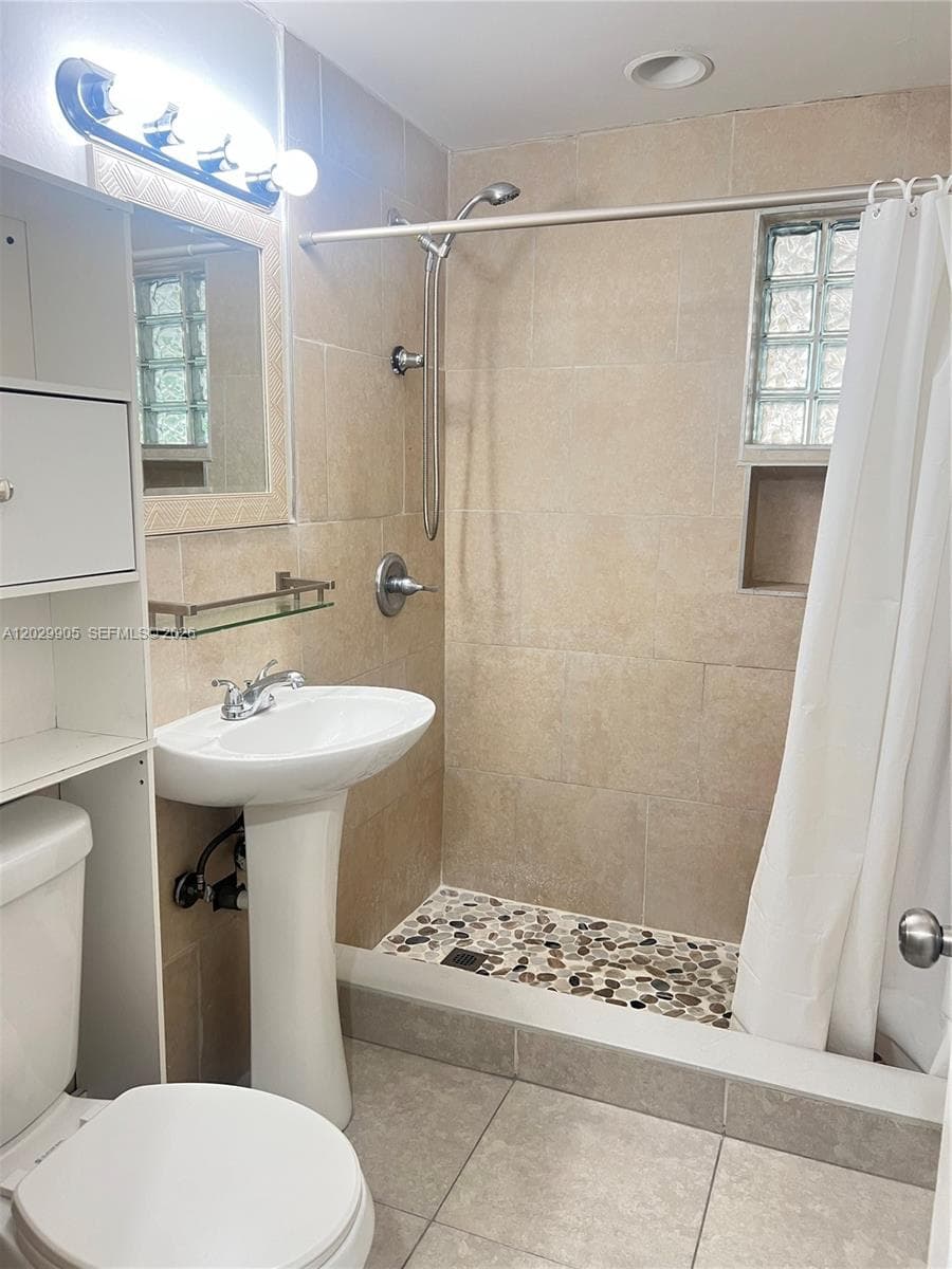 1401 E 8th Ave # n/a, Hialeah, FL 33010 photo 10