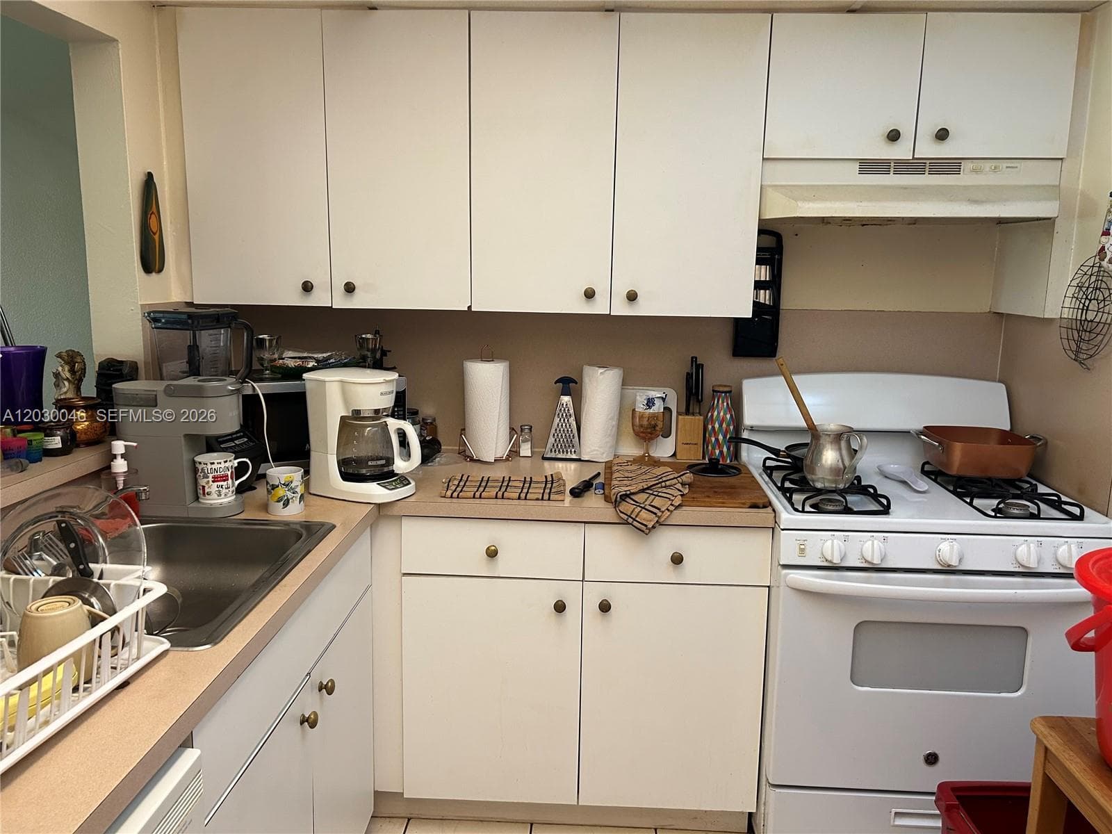 18051 NW 68th Ave # K104, Hialeah, FL 33015 photo 9