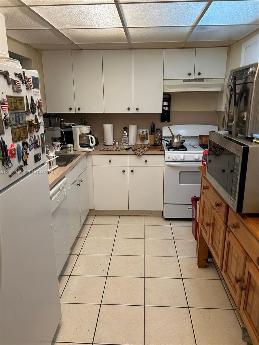 18051 NW 68th Ave # K104, Hialeah, FL 33015 photo 11