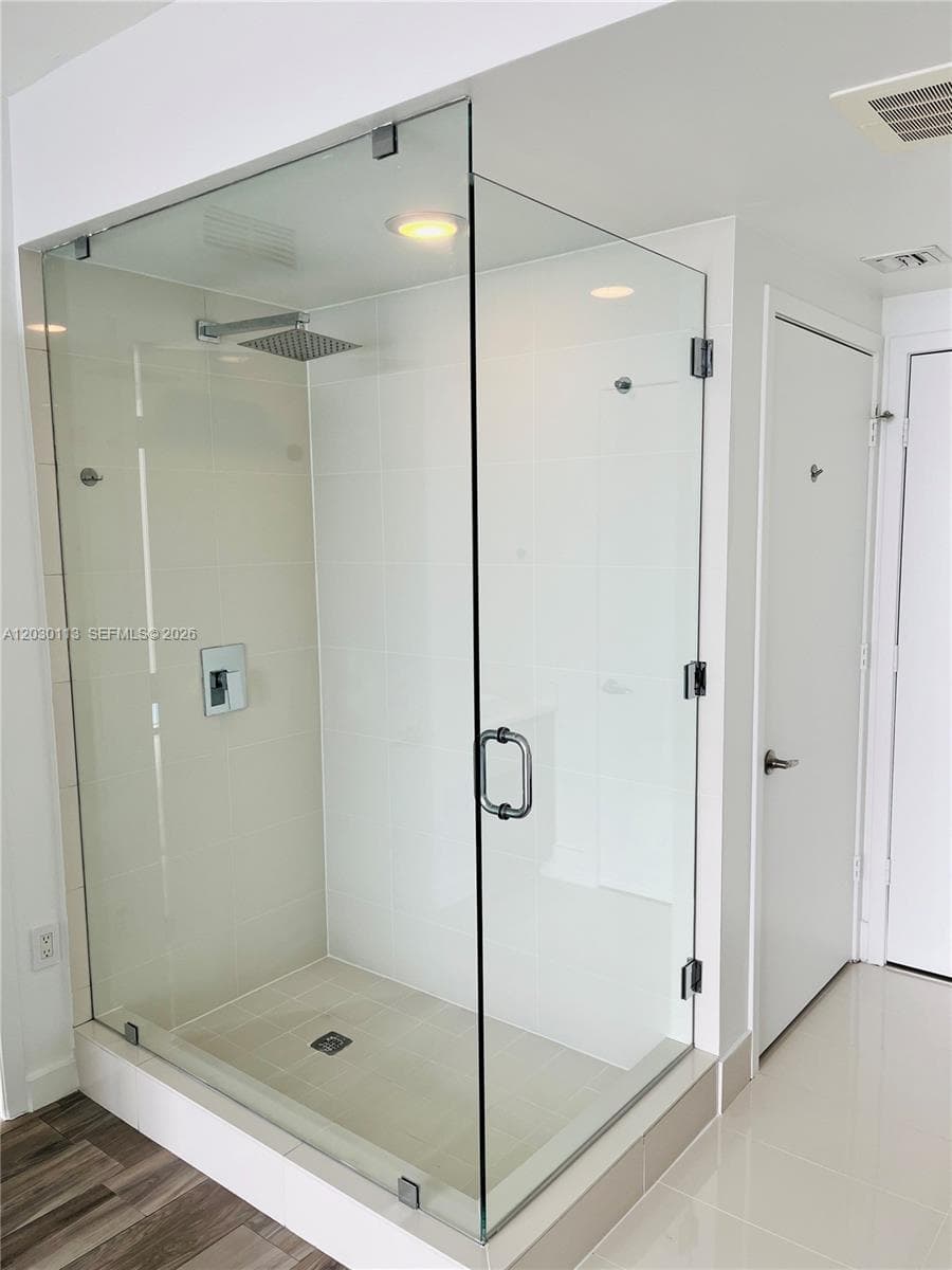 460 NE 28th St # 1408, Miami, FL 33137 photo 6