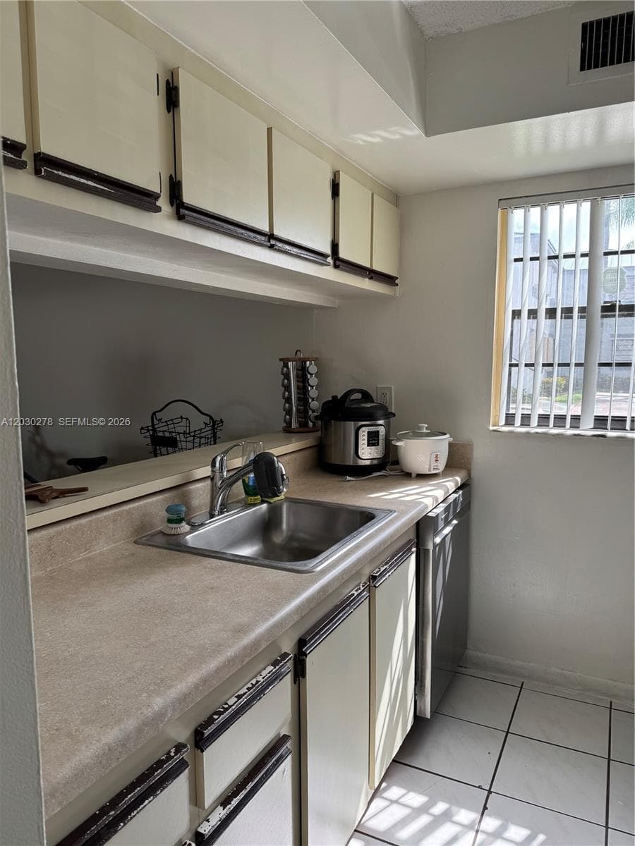 18250 Mediterranean Blvd # 1502, Hialeah, FL 33015 photo 13