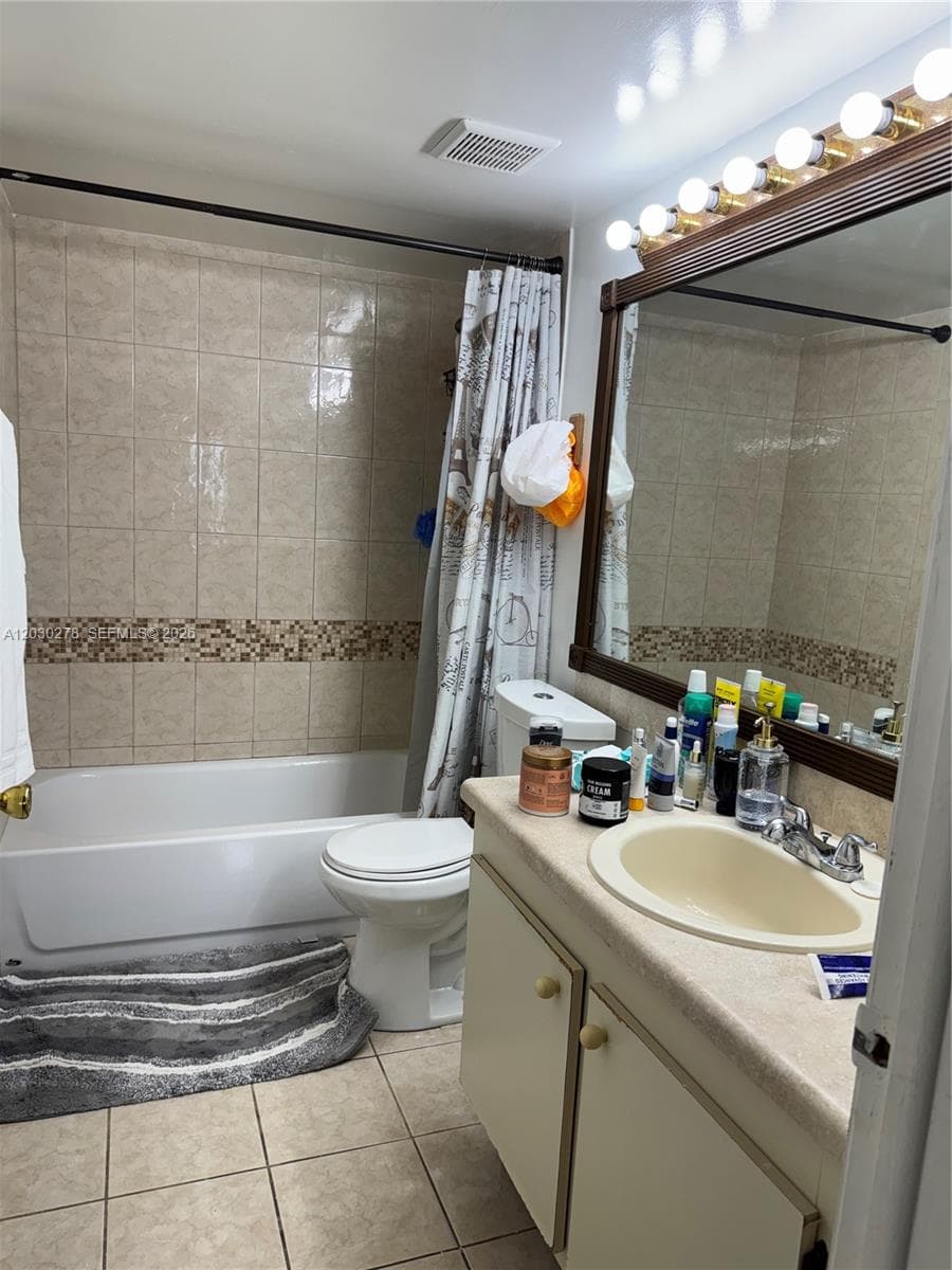 18250 Mediterranean Blvd # 1502, Hialeah, FL 33015 photo 9