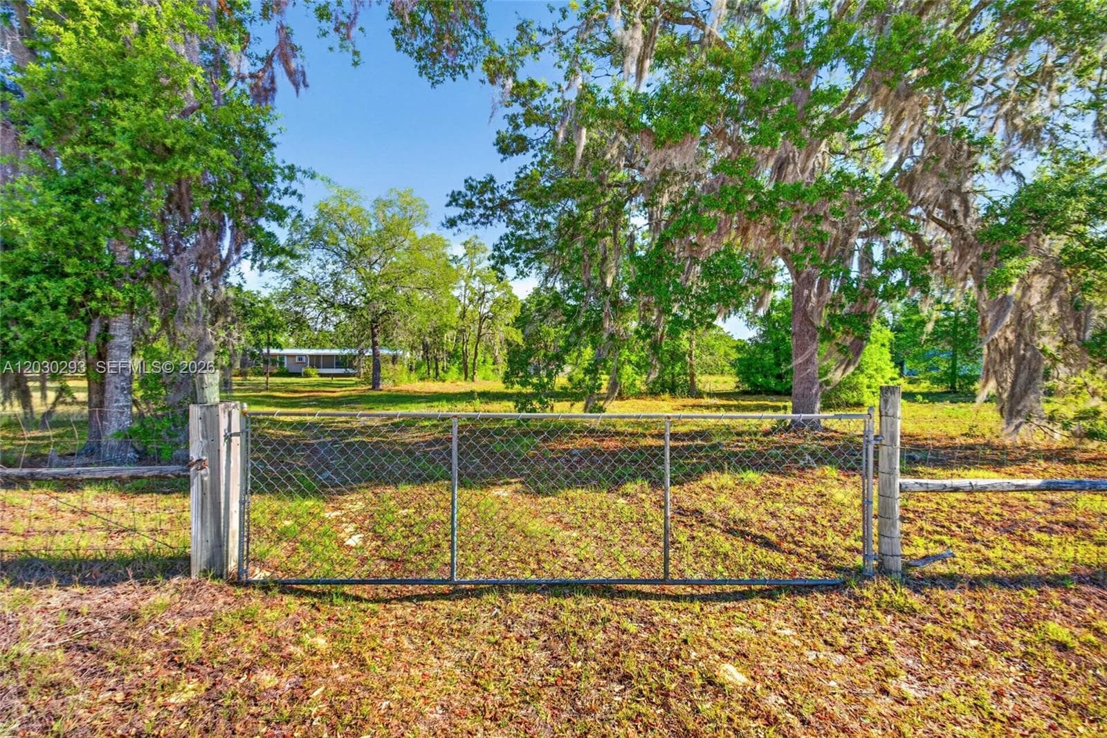 11751 NE 116TH ST, Other City - In The State Of Florida, FL 32618 photo 13