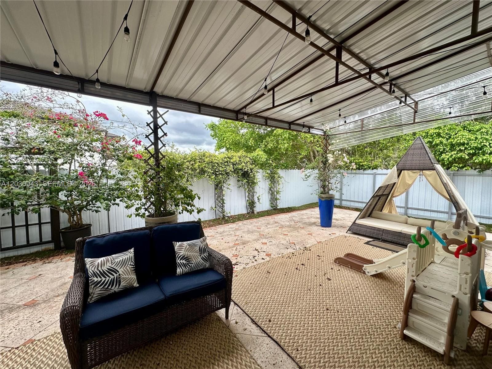 15490 SW 10th St, Miami, FL 33194 photo 9