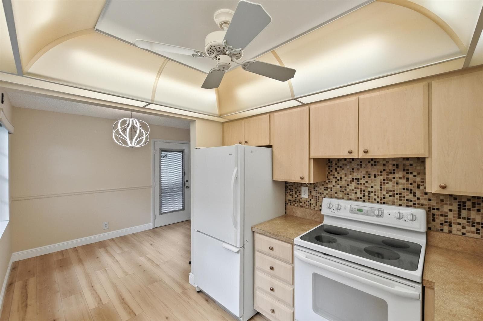 442 Normandy J, Delray Beach, FL 33484 photo 13