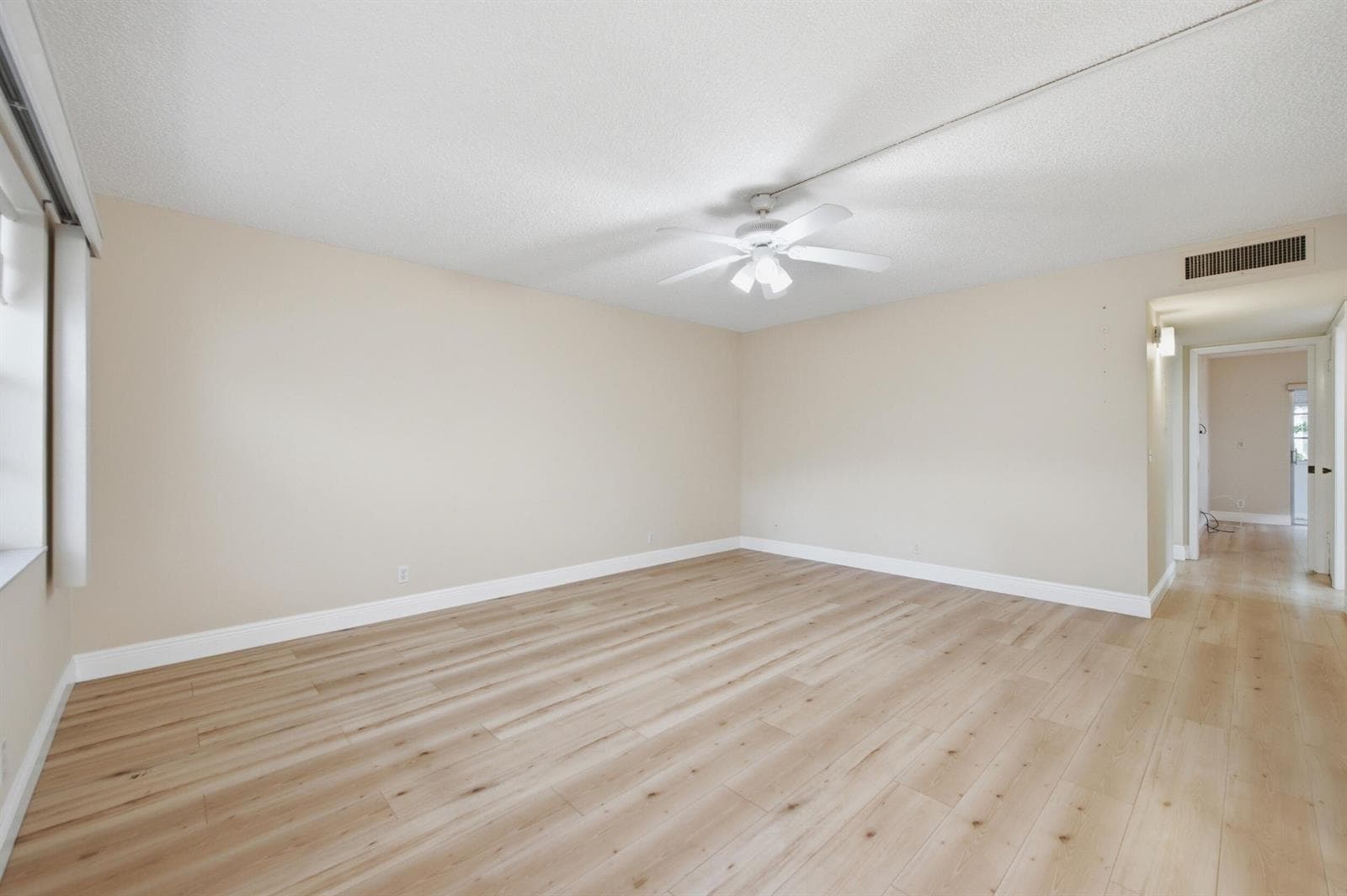 442 Normandy J, Delray Beach, FL 33484 photo 8