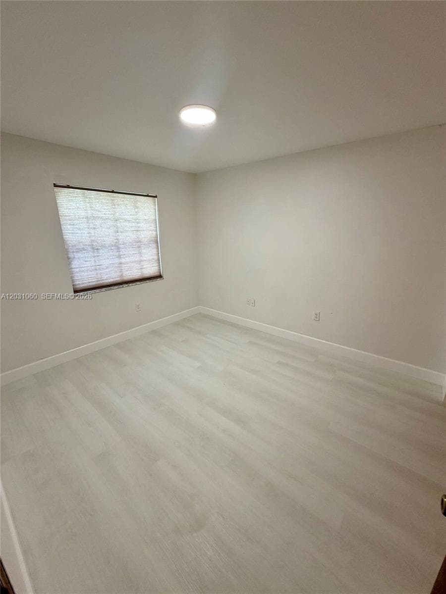 18145 NW 61st Ave, Hialeah, FL 33015 photo 13