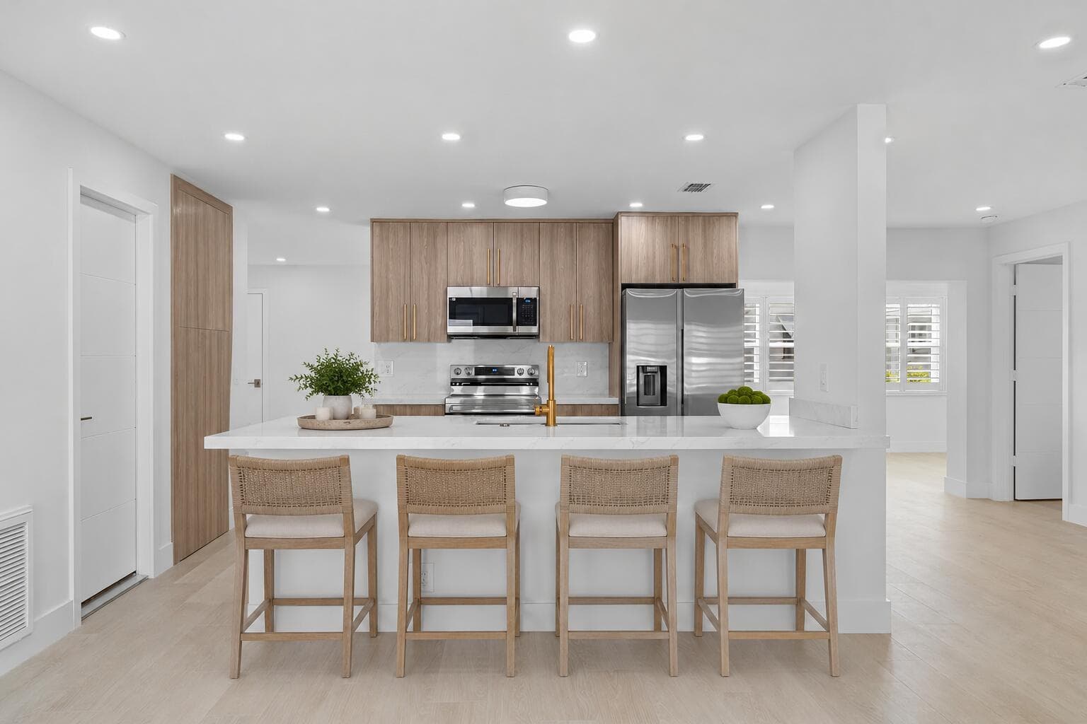 1304 SW 23rd Street, Boynton Beach, FL 33426 photo 8