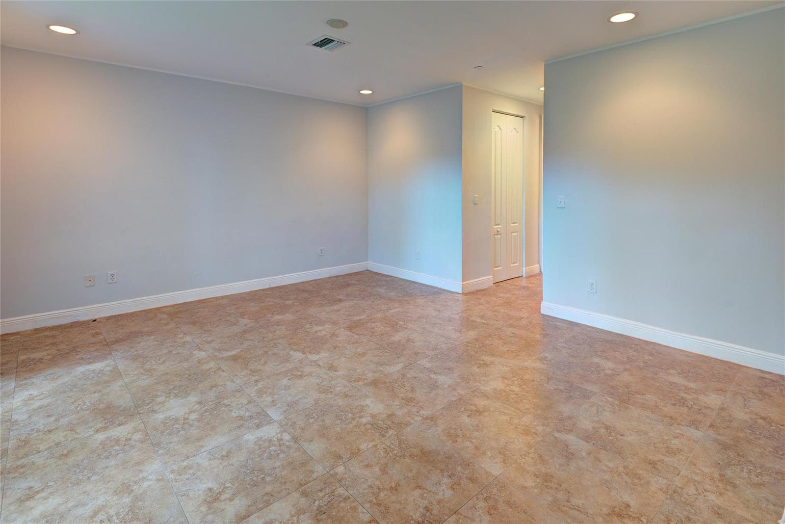 1508 SW 4th Avenue, Fort Lauderdale, FL 33315 photo 3