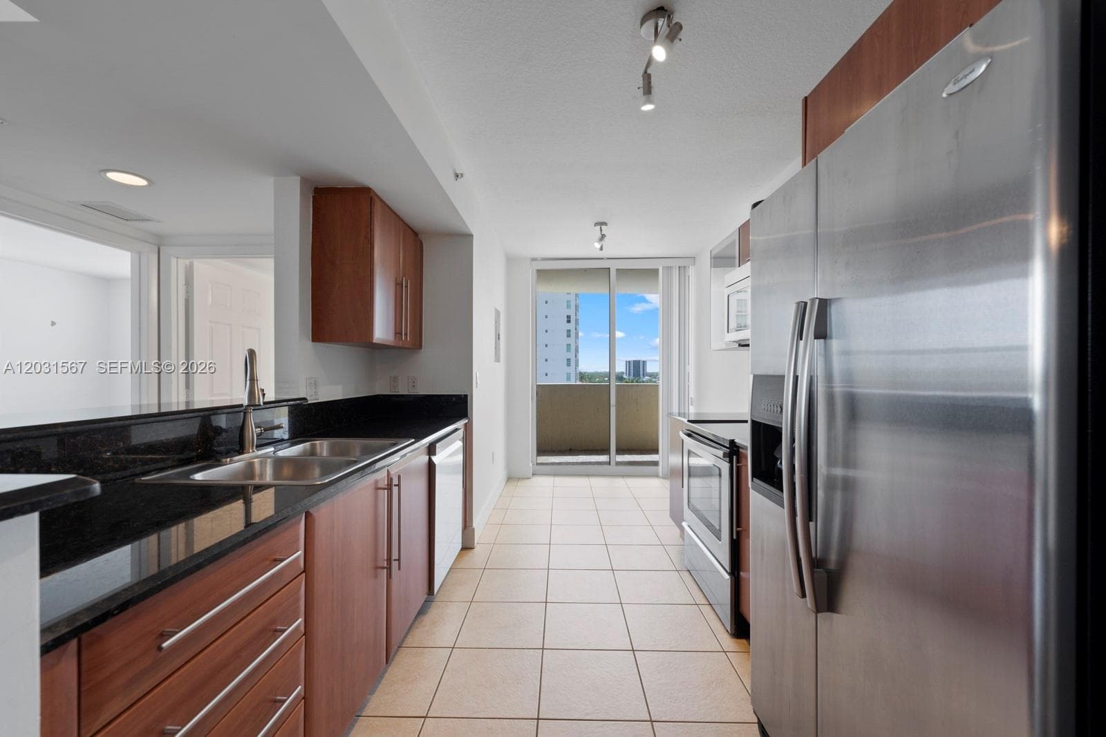 3232 SW 22nd Ter # 802, Miami, FL 33145 photo 10