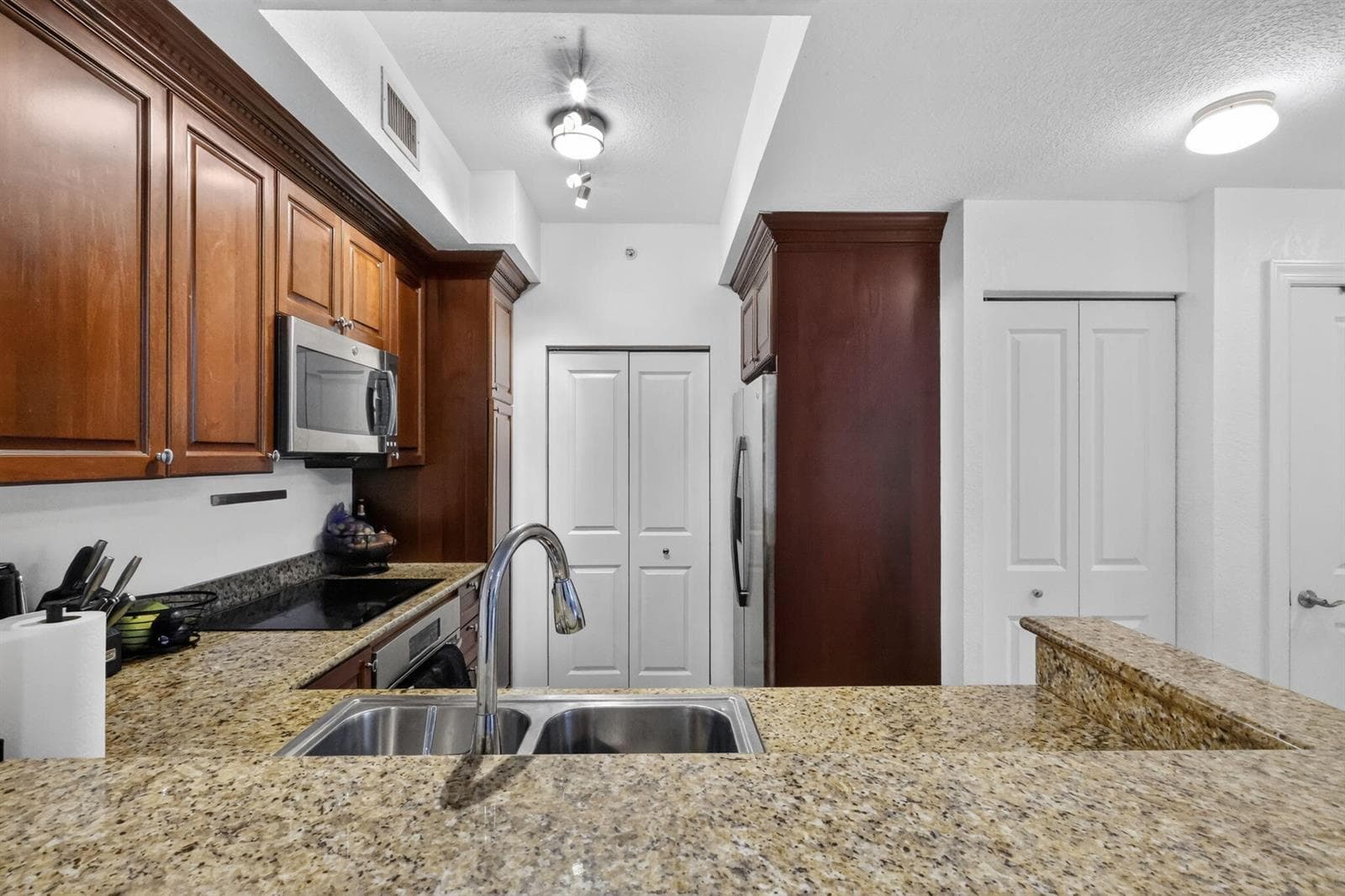 1660 Renaissance Commons Boulevard # 2424, Boynton Beach, FL 33426 photo 11