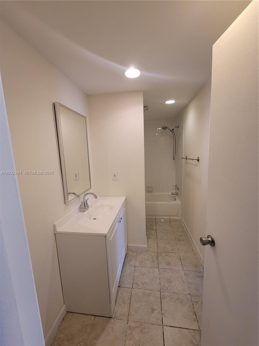 2800 NW 56th Ave # E401, Lauderhill, FL 33313 photo 8