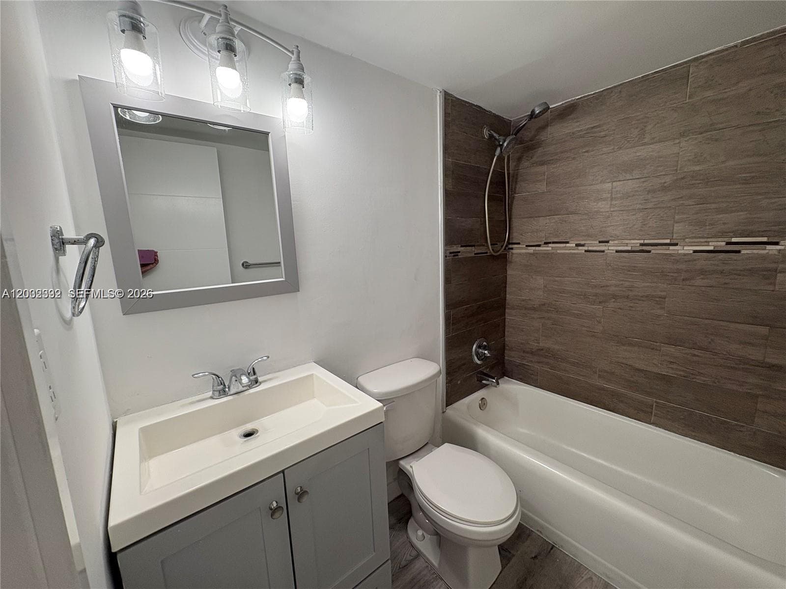 7545 E Treasure Dr # 9H, North Bay Village, FL 33141 photo 10