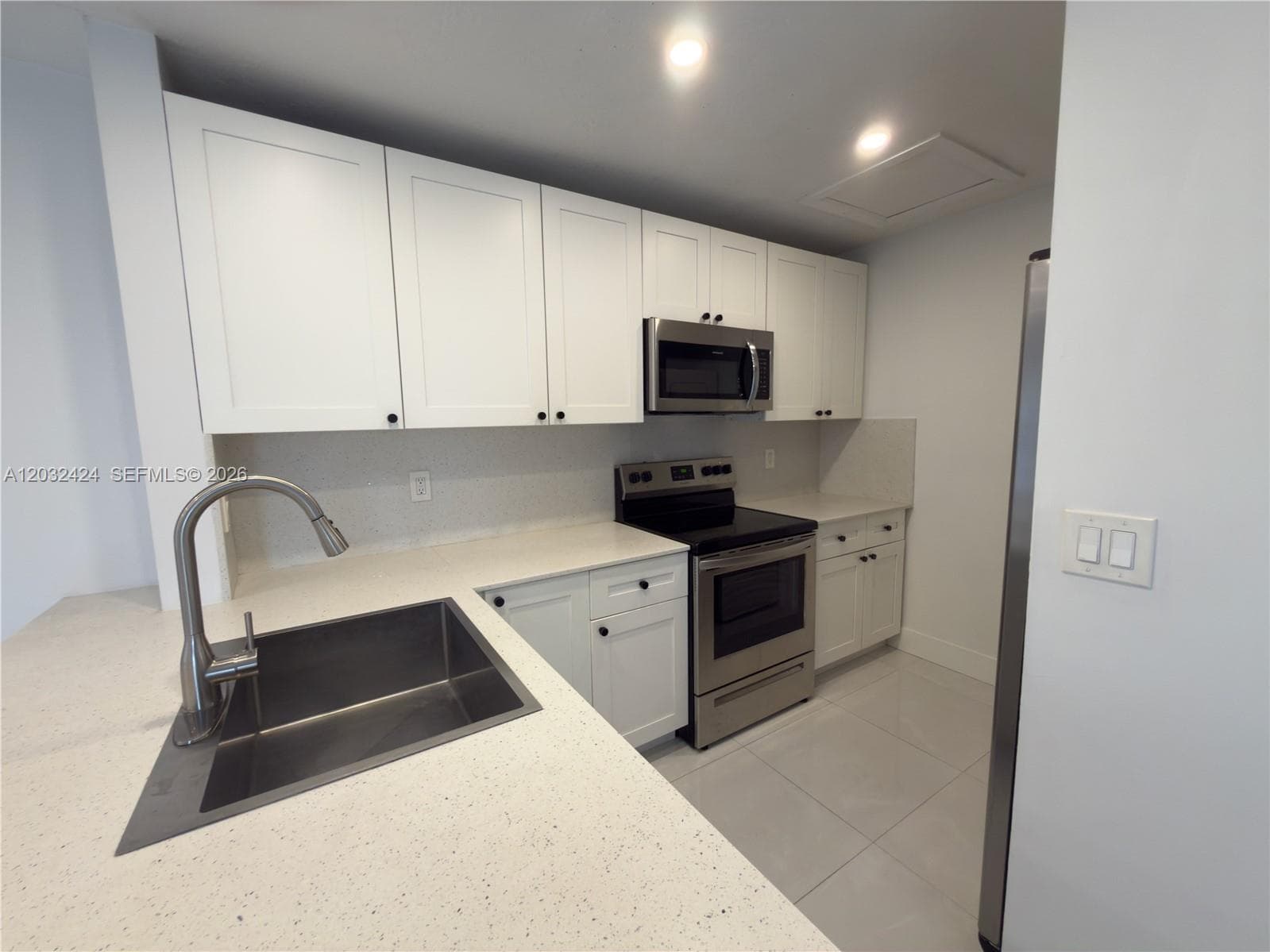 2500 W 67th Pl # 21-26, Hialeah, FL 33016 photo 10