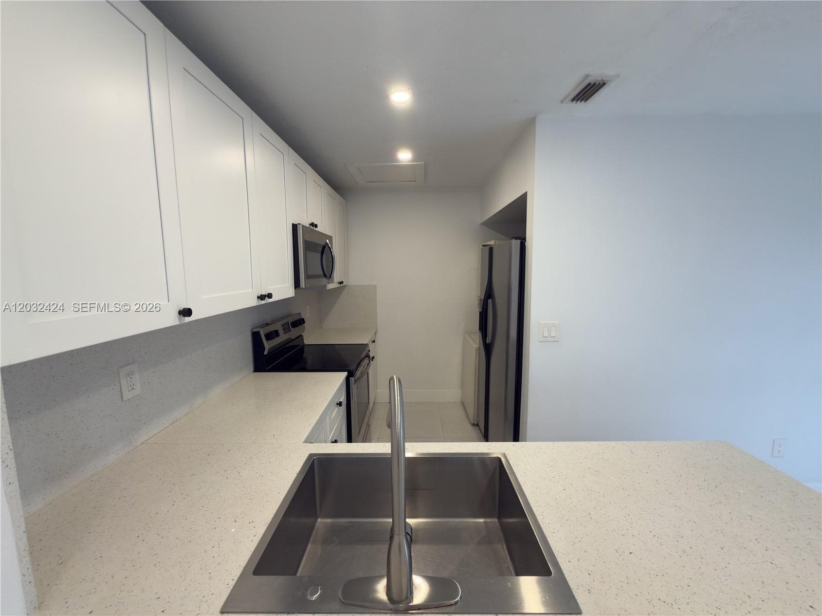 2500 W 67th Pl # 21-26, Hialeah, FL 33016 photo 8