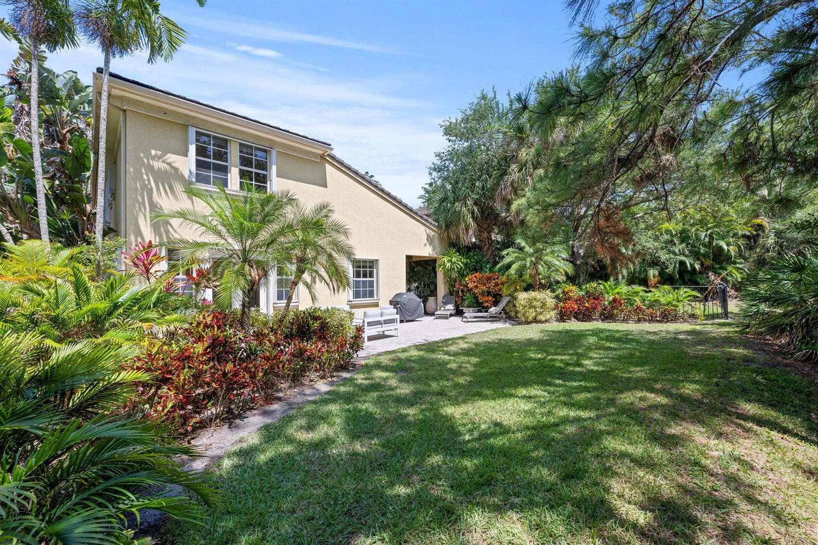 1043 Vintner Boulevard, Palm Beach Gardens, FL 33410 photo 8