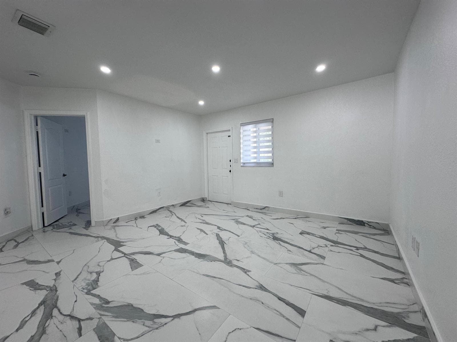 300 E 4th Street # 103, Hialeah, FL 33010 photo 12