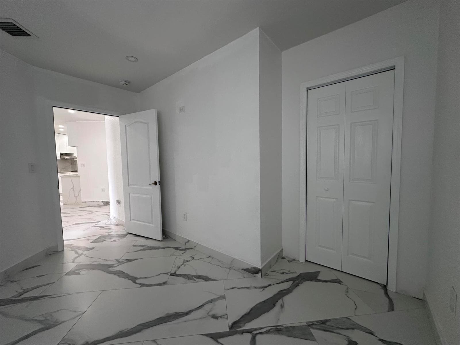 300 E 4th Street # 103, Hialeah, FL 33010 photo 8