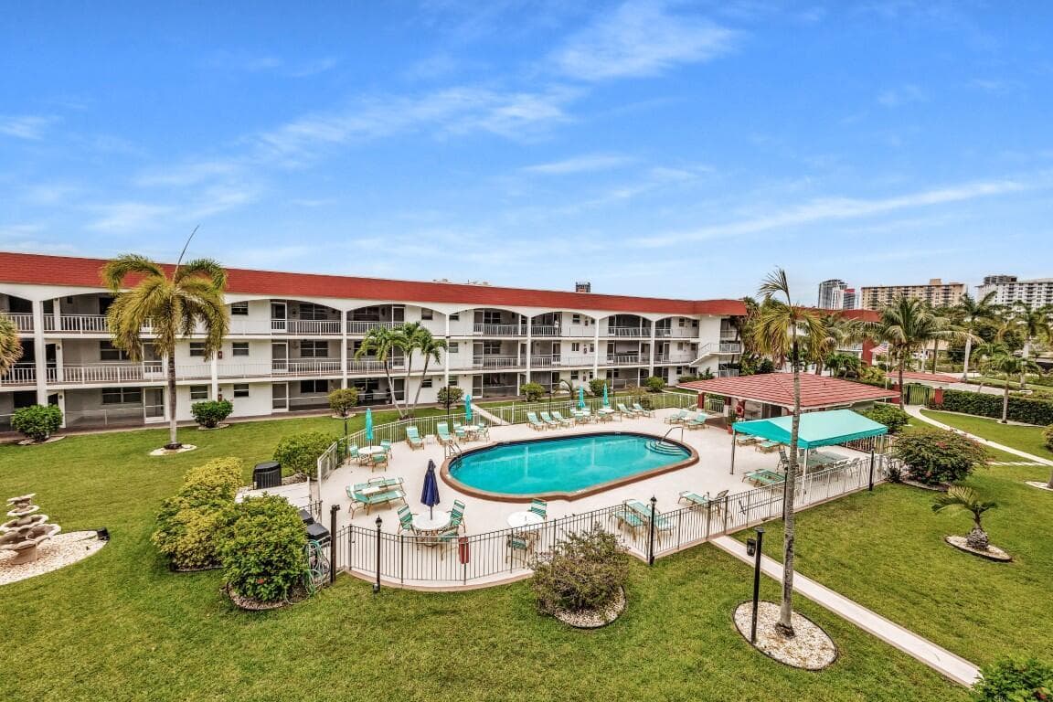 580 Egret Drive # 121, Hallandale Beach, FL 33009 photo 7