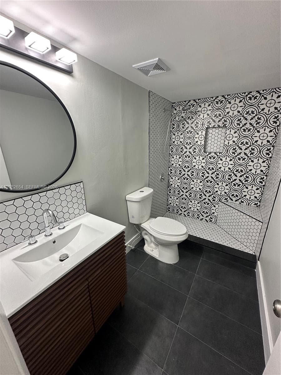 10090 NW 80th Ct # 1325, Hialeah Gardens, FL 33016 photo 13