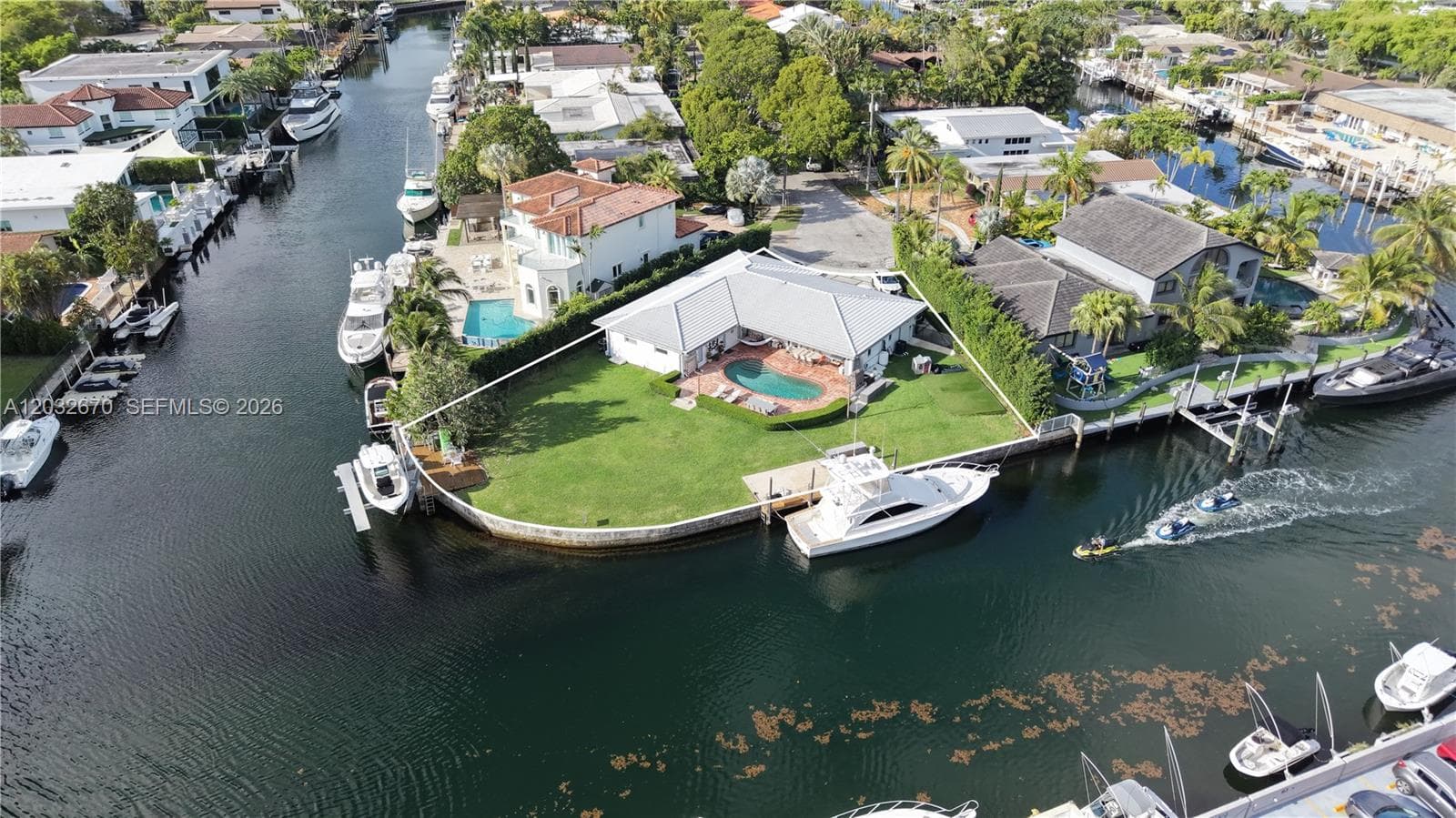 13305 Biscayne Island Ter, North Miami, FL 33181 photo 2