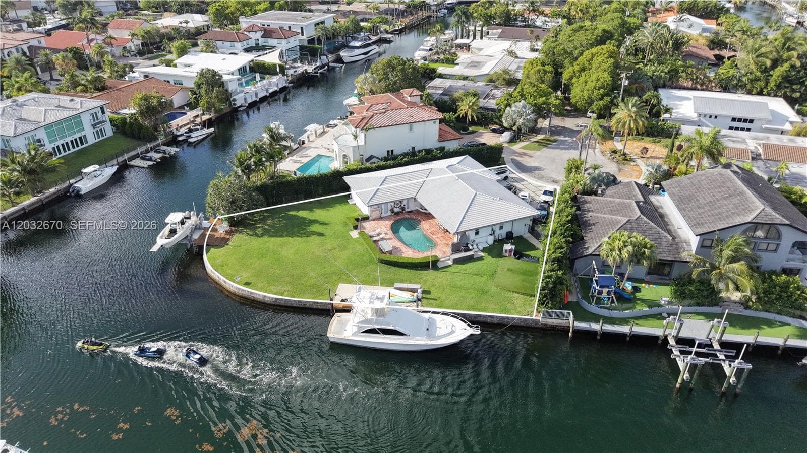 13305 Biscayne Island Ter, North Miami, FL 33181 photo 6