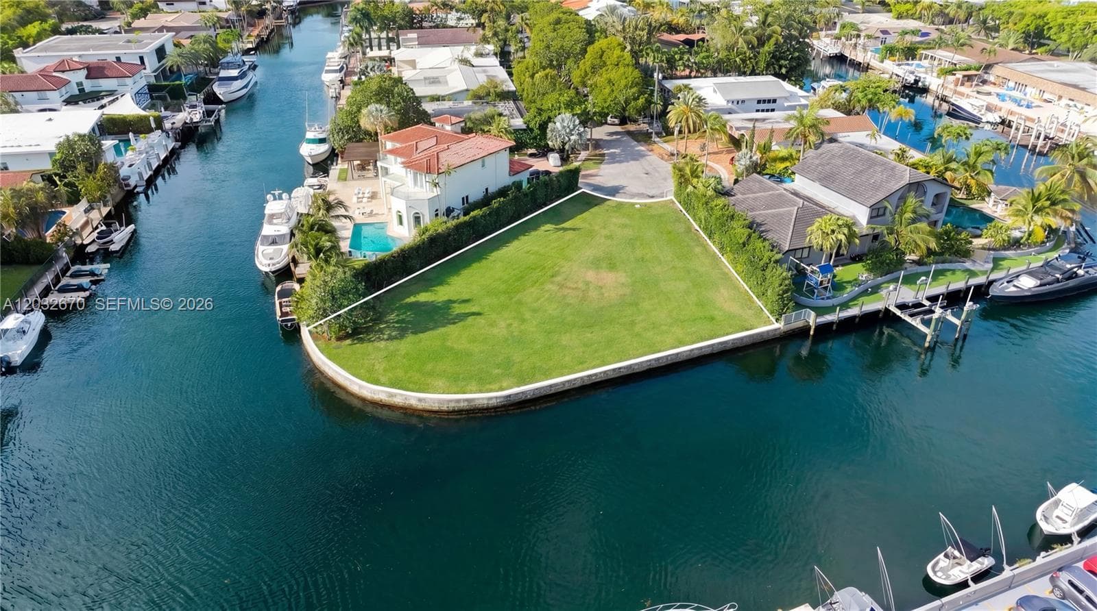 13305 Biscayne Island Ter, North Miami, FL 33181 photo 3