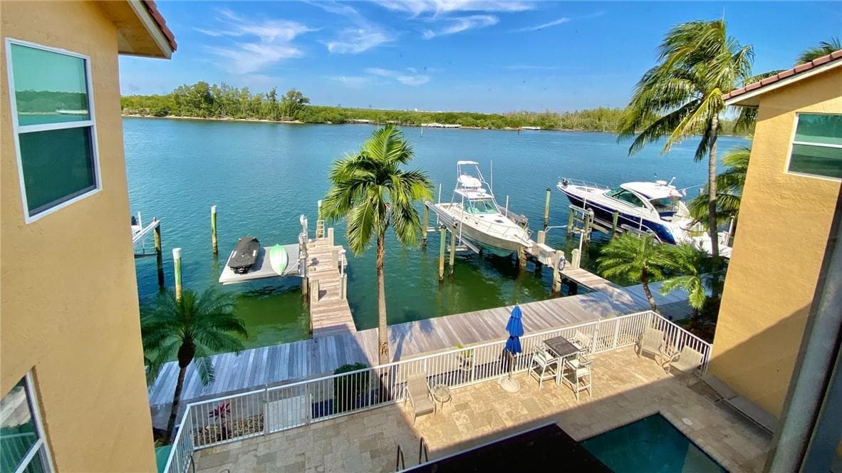 4230 N Ocean Drive, Hollywood, FL 33019 photo 11