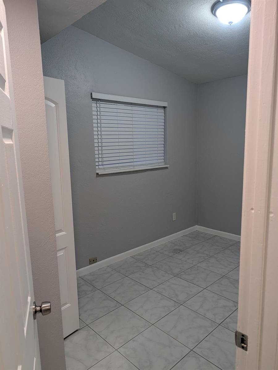 2990 NW 7th Court, Fort Lauderdale, FL 33311 photo 10