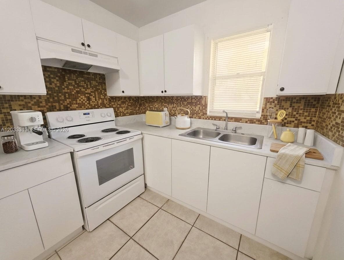 4160 NW 21st St # 124D, Lauderhill, FL 33313 photo 13