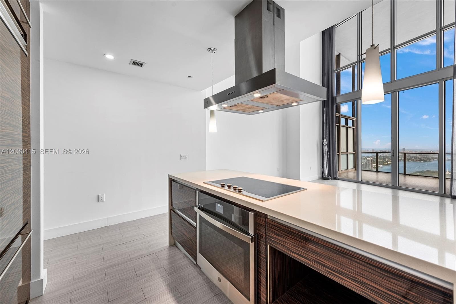 1100 Biscayne Blvd # 5705, Miami, FL 33132 photo 9