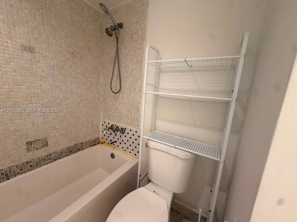 274 NE 141st St # 3C, Miami, FL 33161 photo 12