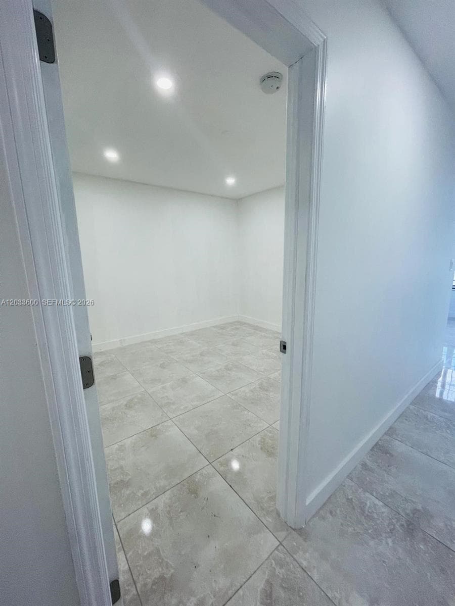 2437 NW 98th St, Miami, FL 33147 photo 9