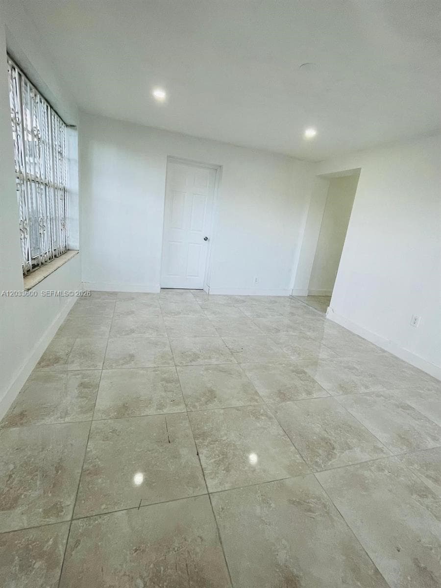 2437 NW 98th St, Miami, FL 33147 photo 8