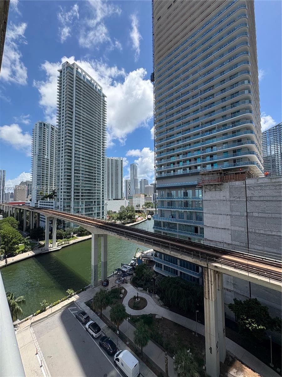 690 SW 1st Ct # 1212, Miami, FL 33130 photo 8