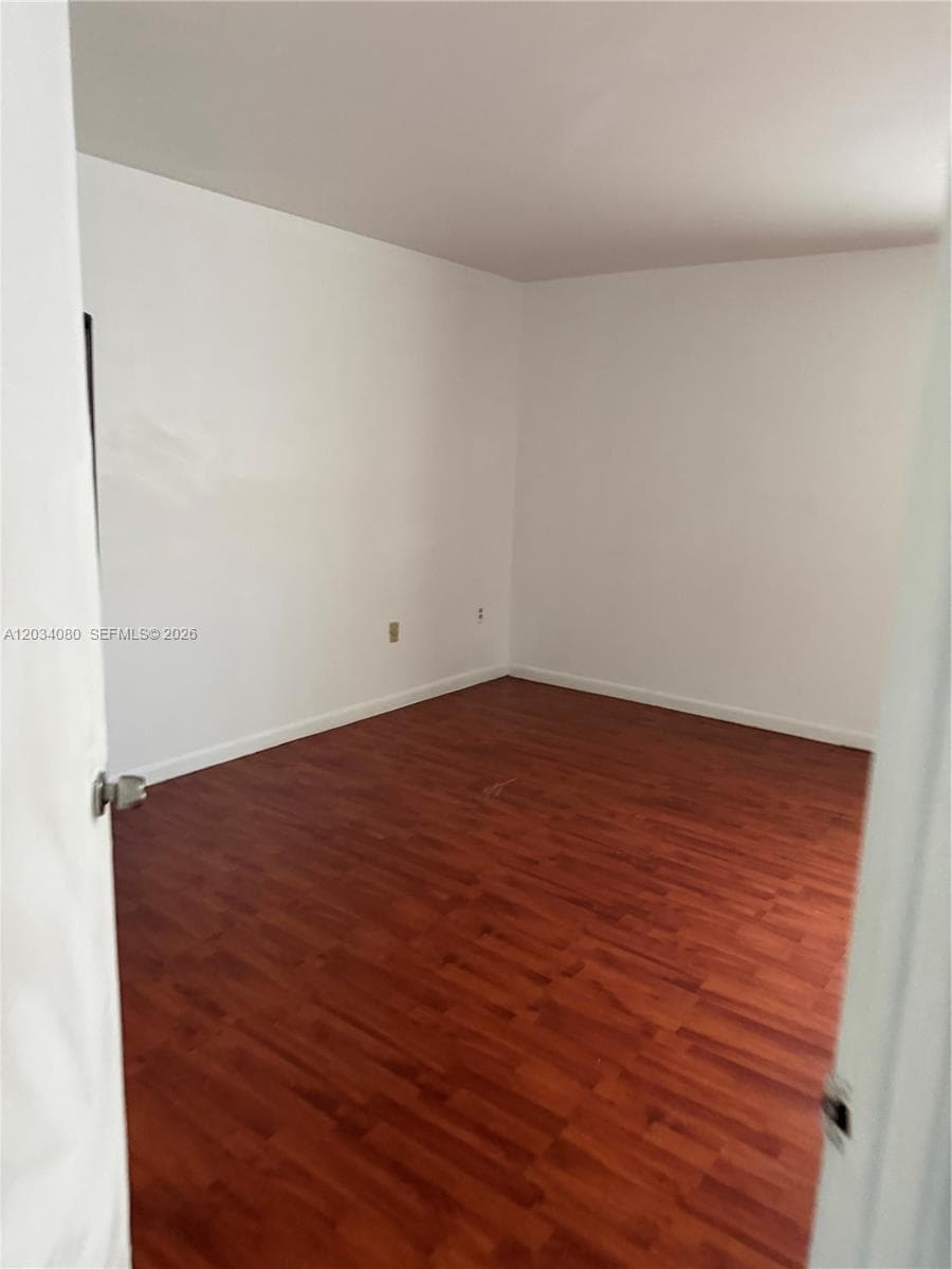 9429 Fontainebleau Blvd # 207-33, Miami, FL 33172 photo 7