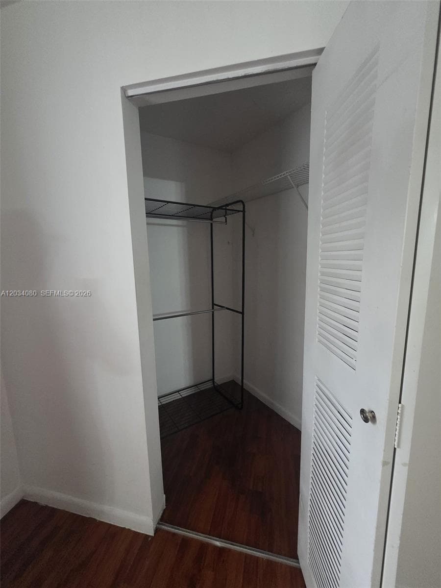 9429 Fontainebleau Blvd # 207-33, Miami, FL 33172 photo 11