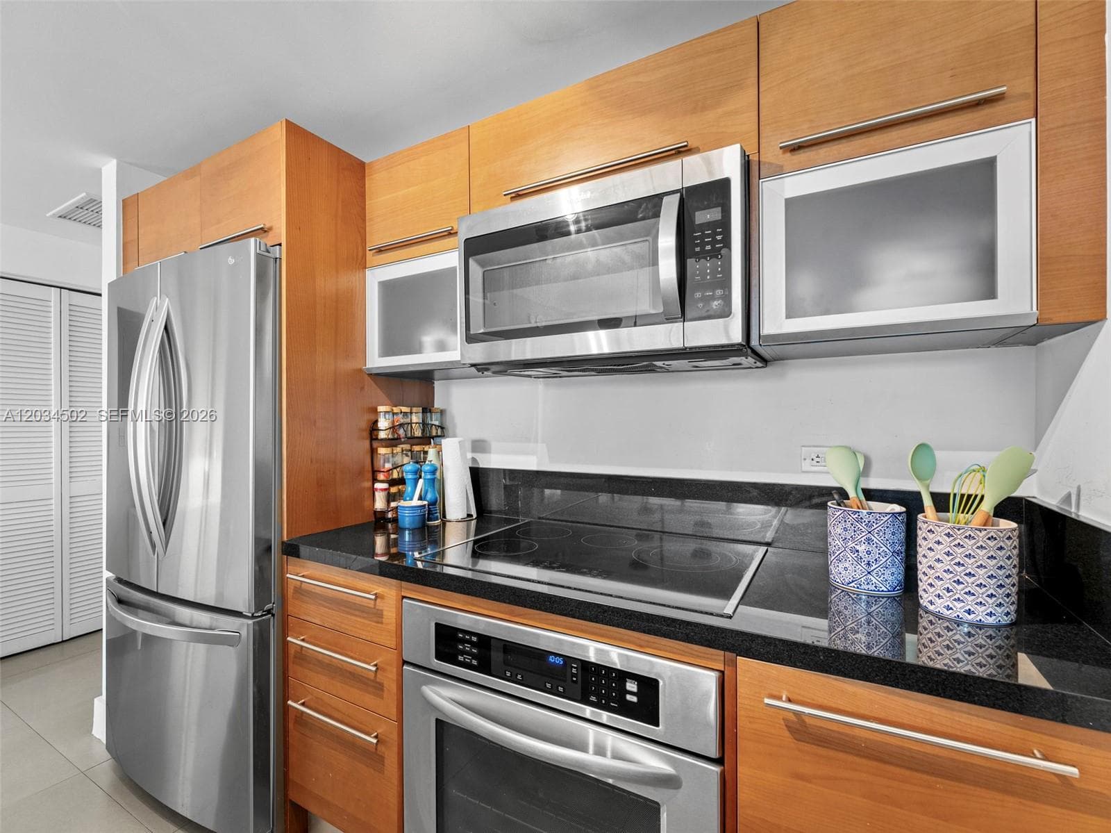 253 NE 2nd St # 1801, Miami, FL 33132 photo 6