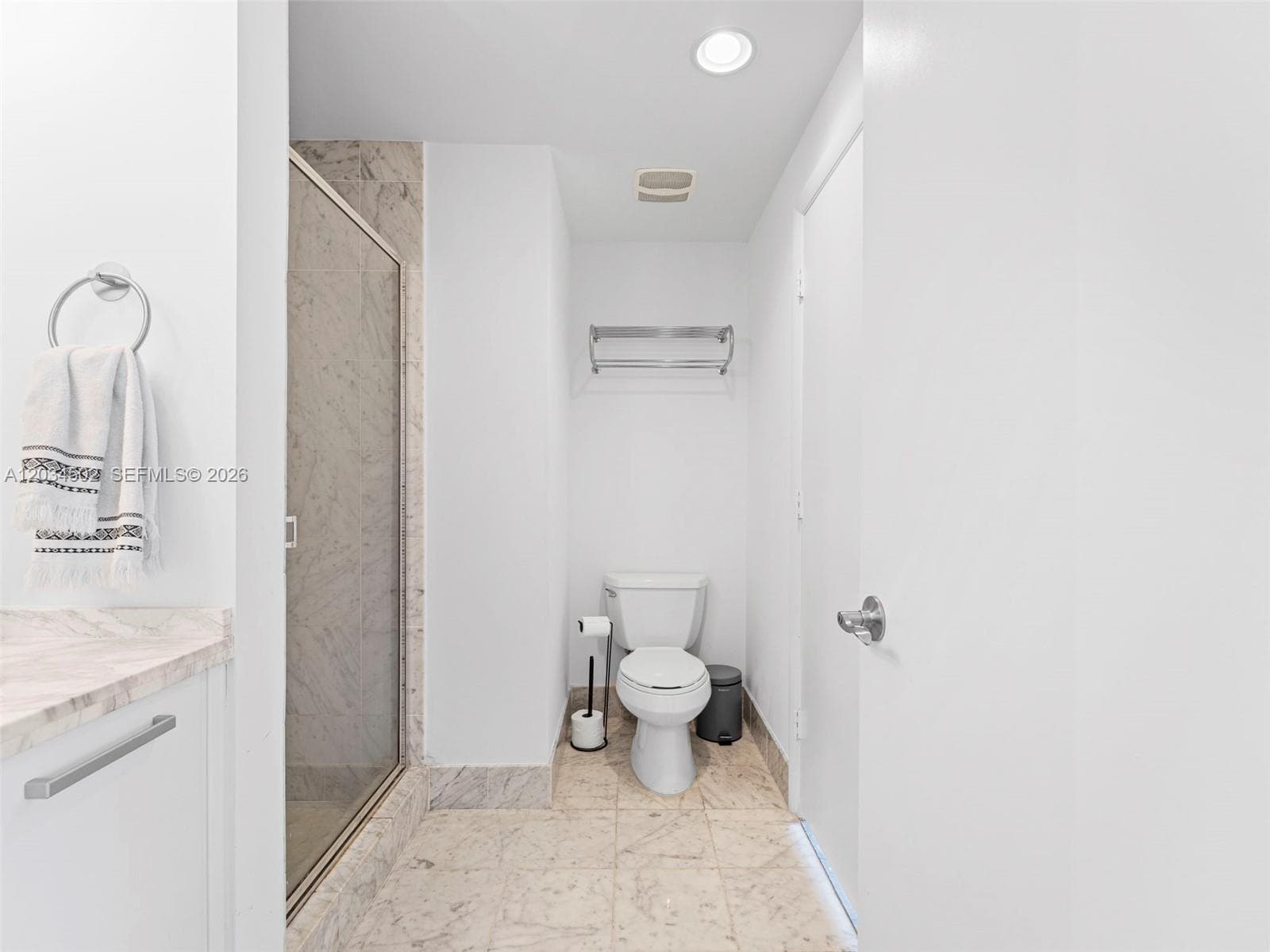 253 NE 2nd St # 1801, Miami, FL 33132 photo 10