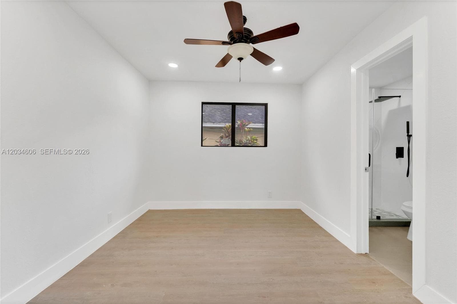 2428 NW 28th St, Miami, FL 33142 photo 9