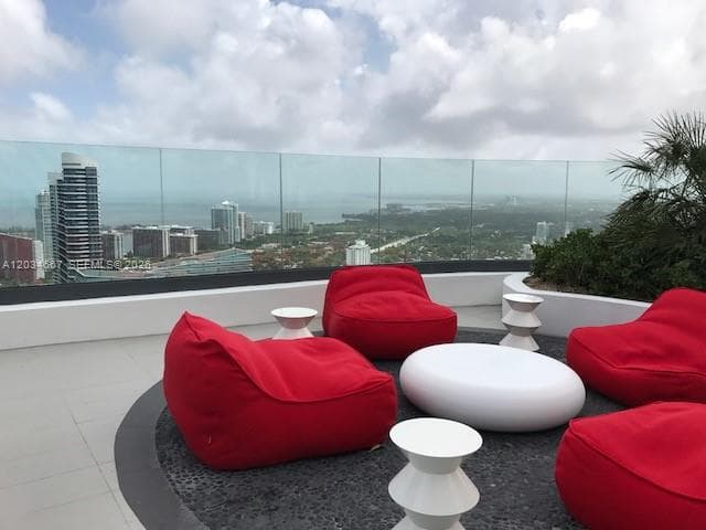 55 SW 9 St # 1605, Miami, FL 33130 photo 9