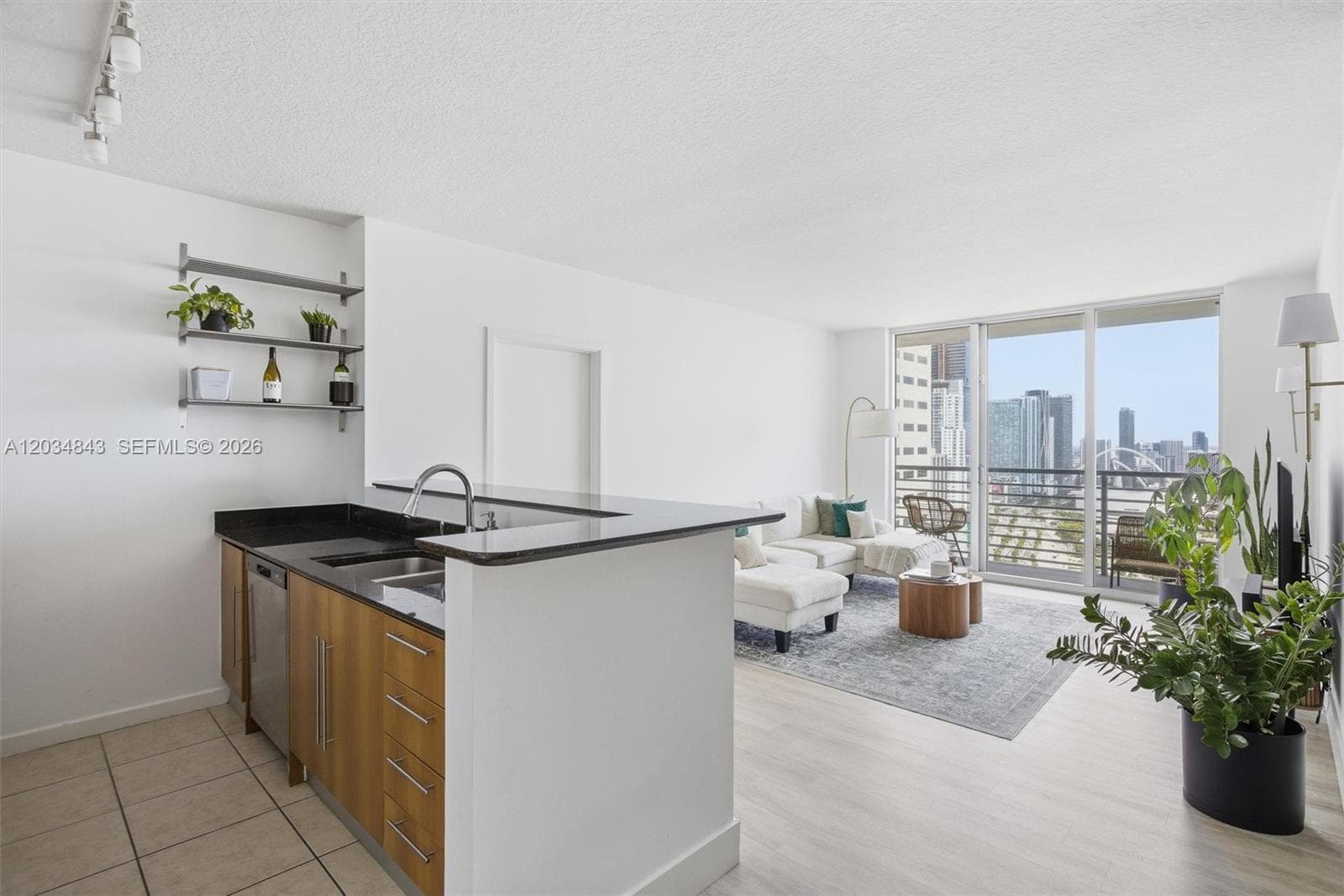325 S Biscayne Blvd # 4022, Miami, FL 33131 photo 10
