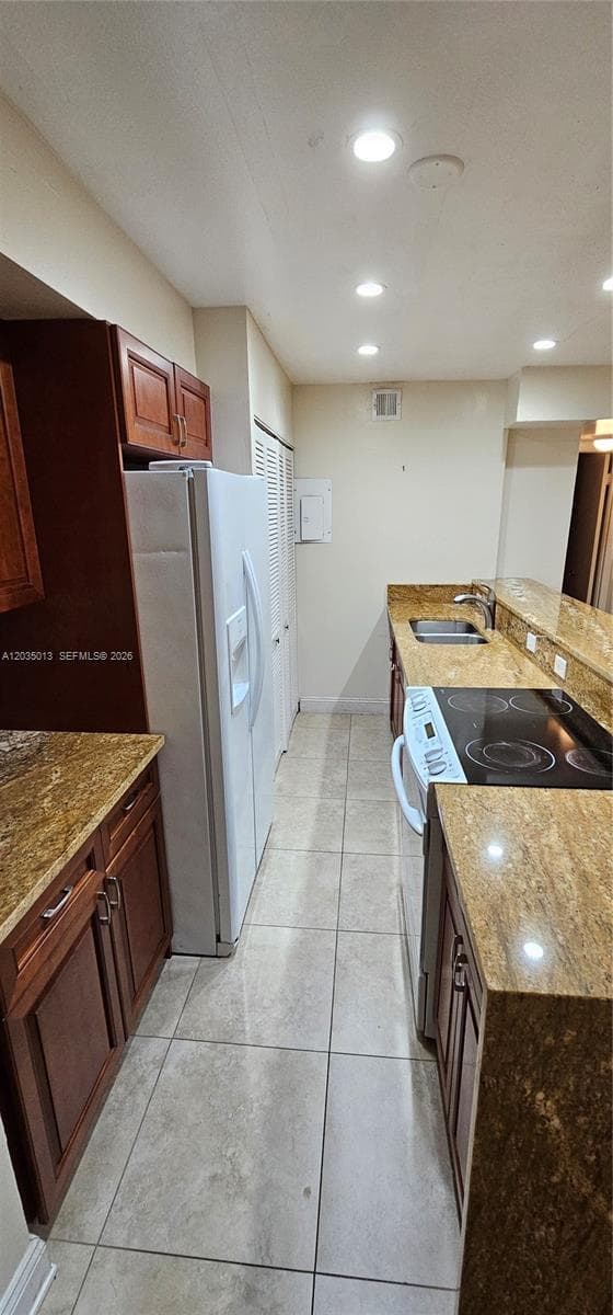 5352 NE 6th Ave # G9, Oakland Park, FL 33334 photo 13