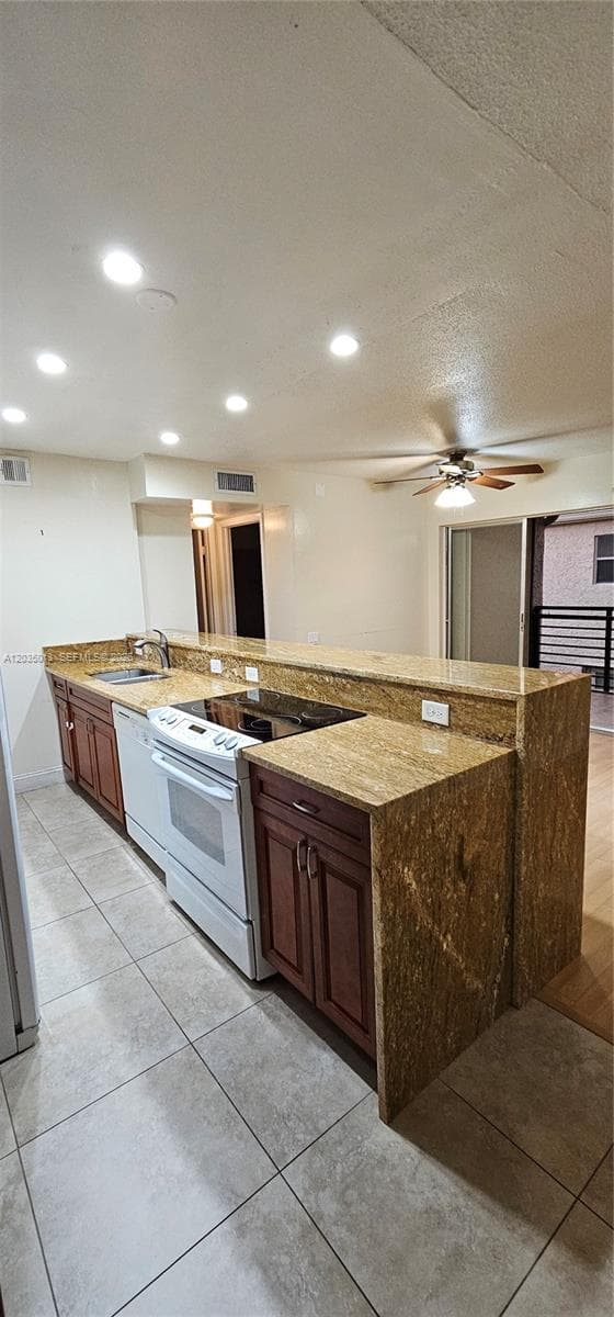 5352 NE 6th Ave # G9, Oakland Park, FL 33334 photo 12