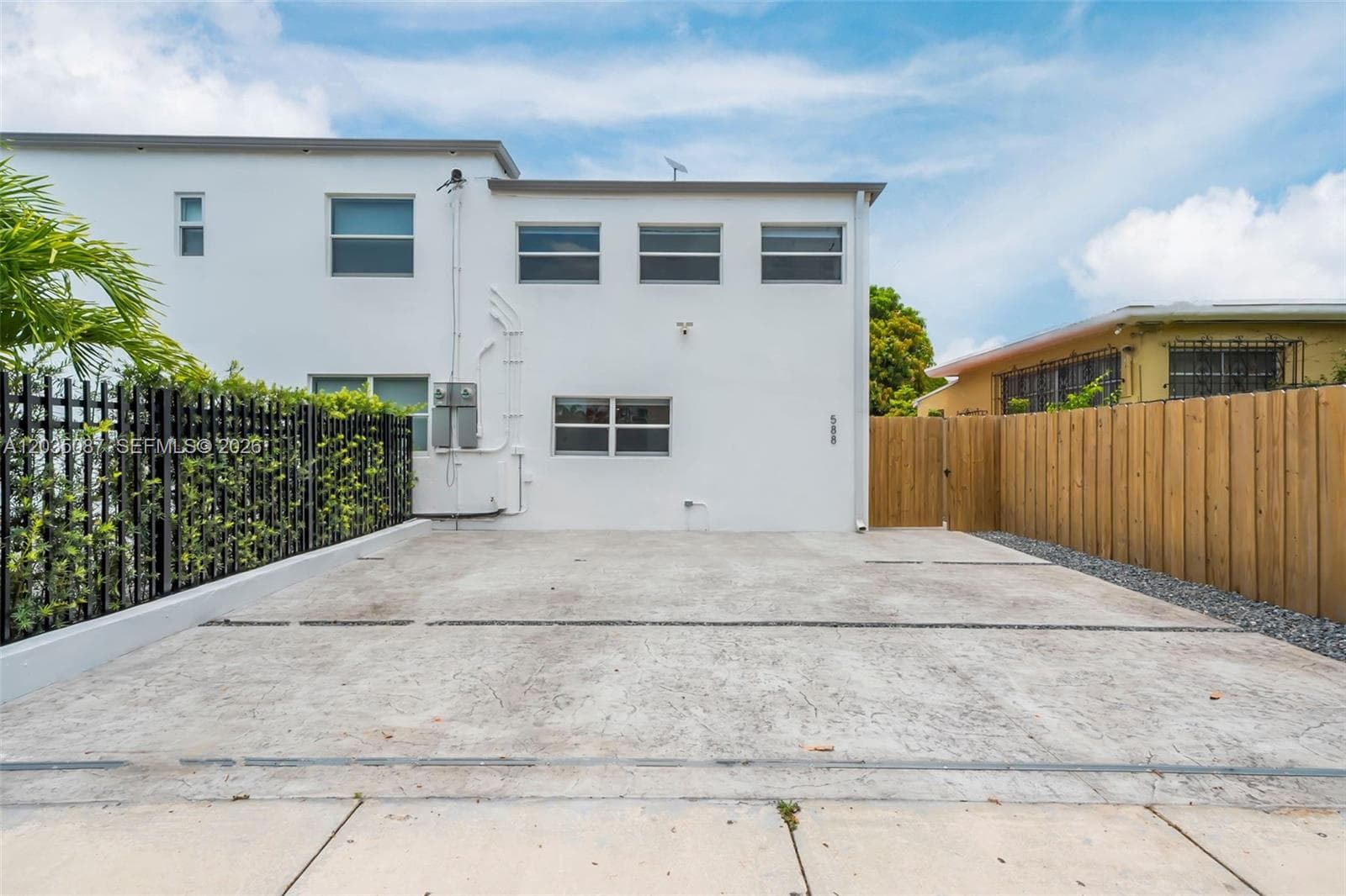 590 SW 23rd Ave, Miami, FL 33135 photo 7