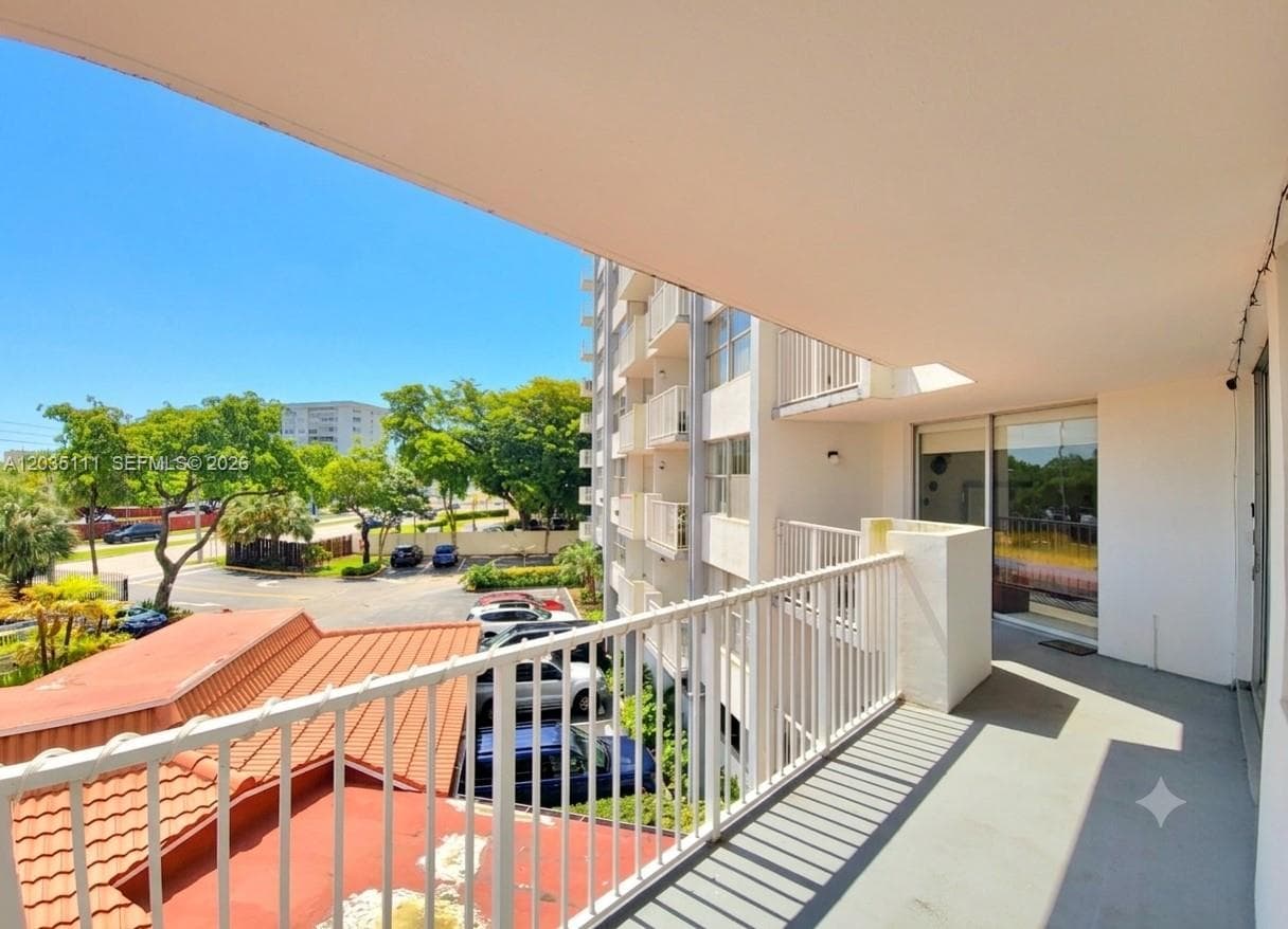 1300 NE Miami Gardens Dr # 308E, Miami, FL 33179 photo 13
