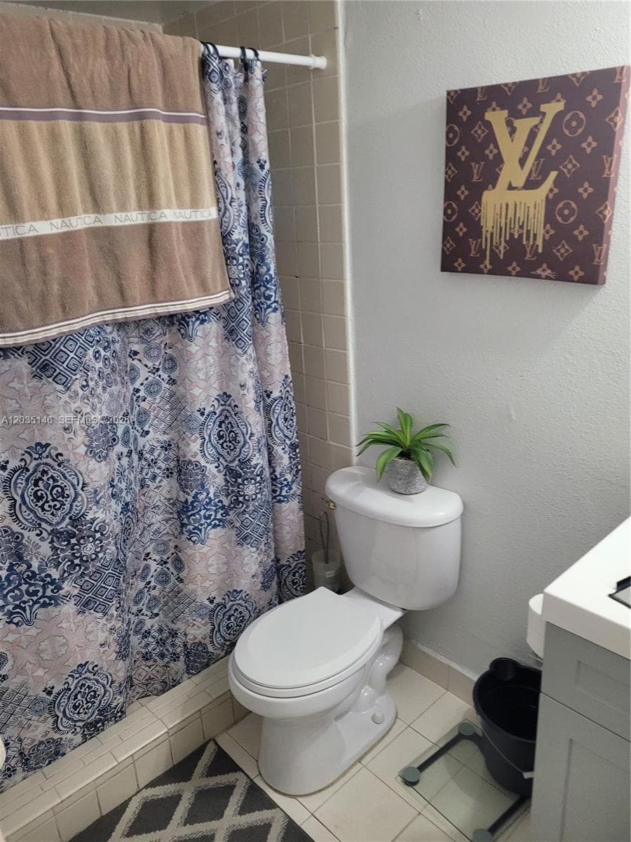 18101 NW 68th Ave # E105, Hialeah, FL 33015 photo 3