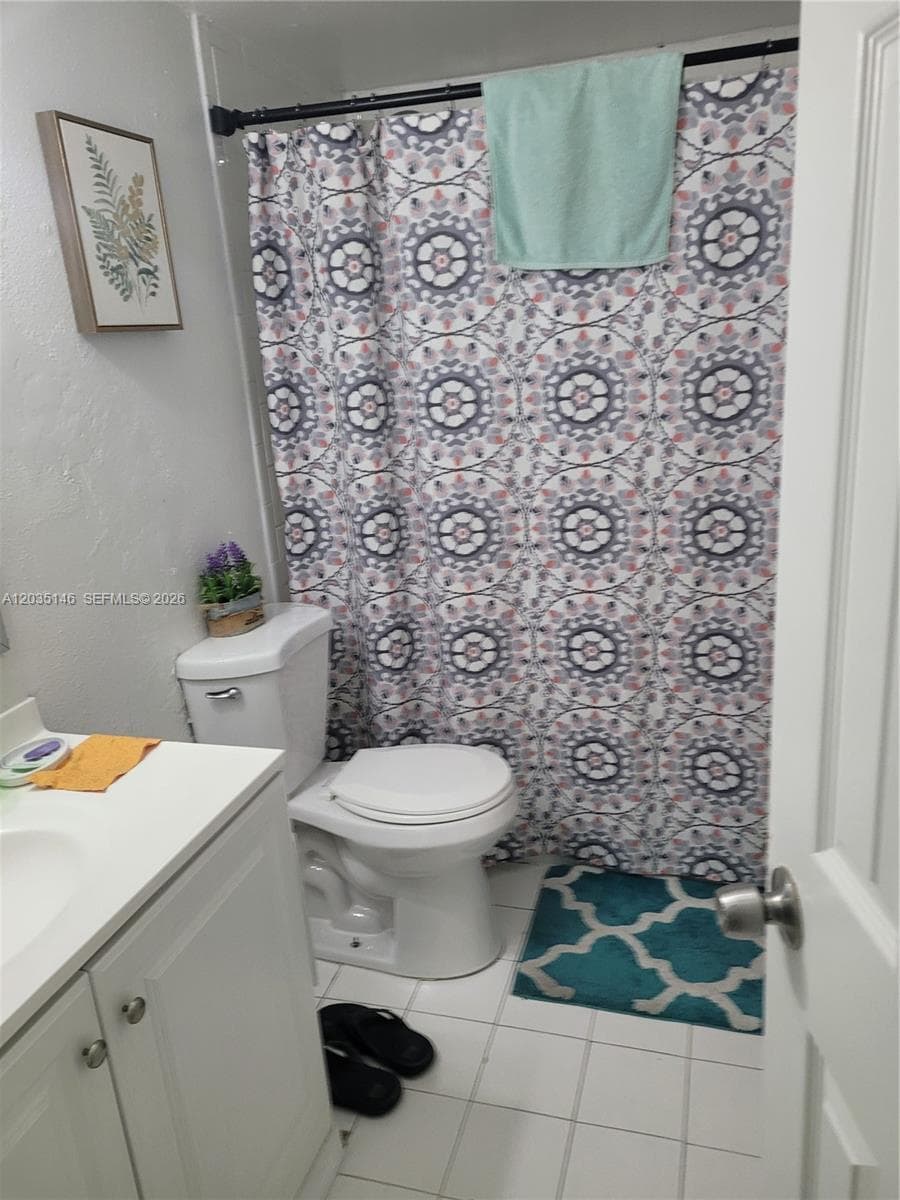 18101 NW 68th Ave # E105, Hialeah, FL 33015 photo 4